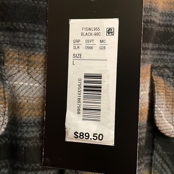 NWT Mens Solaris button down short in nice colors and design sold at Dillard’s - Picture 4 of 7